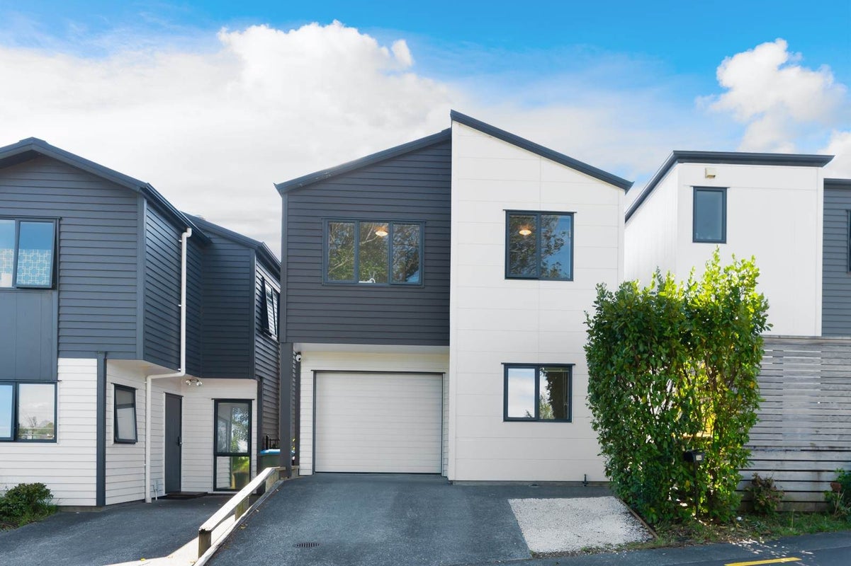 14 Whakawhiti Loop, Avondale, Auckland - Carousel 1