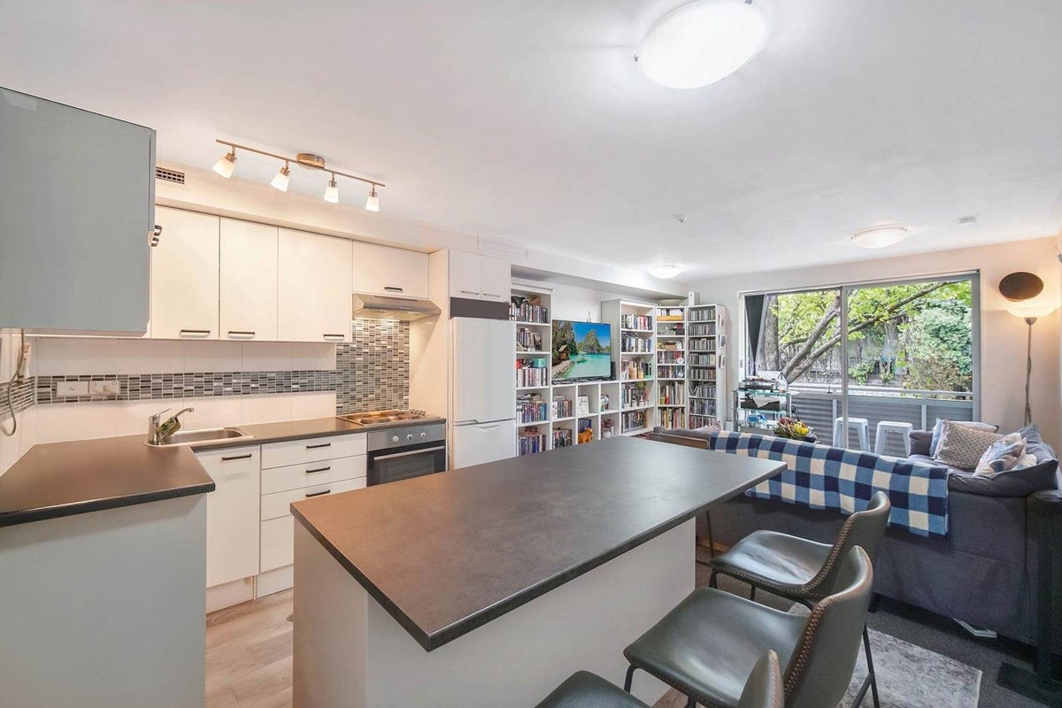 2B/4 Marjorie Jayne Crescent, Otahuhu, Auckland - Carousel 1