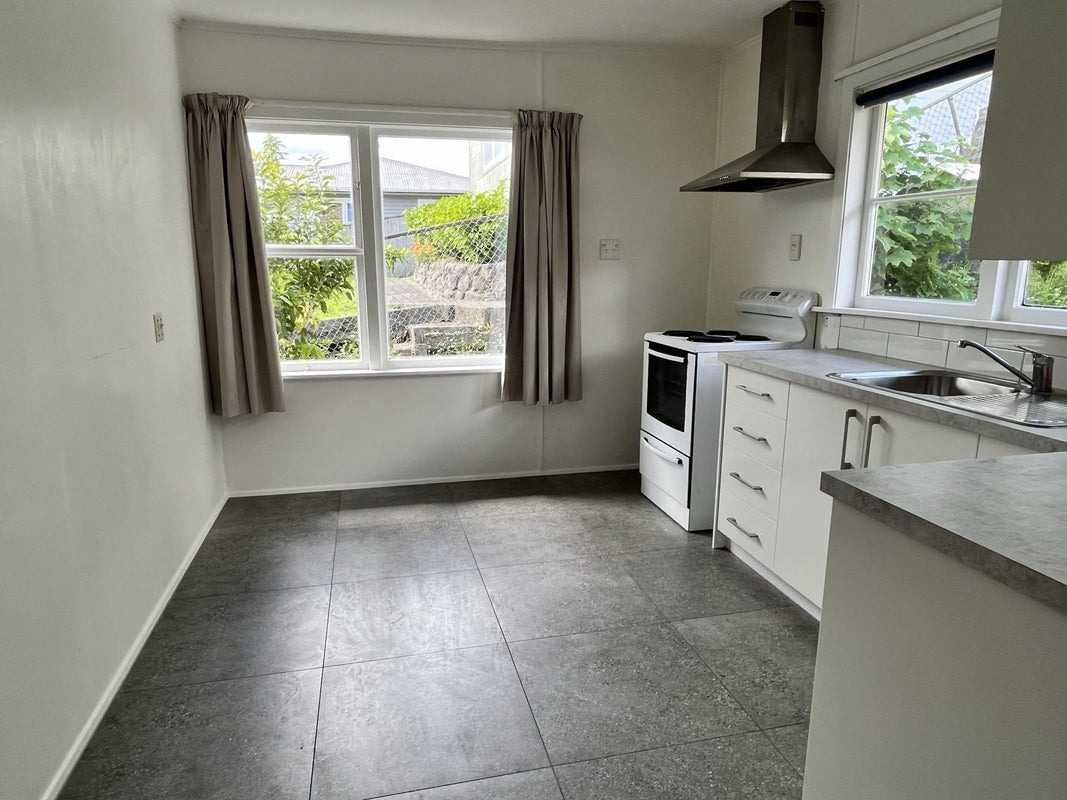 67 Coast Road, Wainuiomata, Lower Hutt - Carousel 2