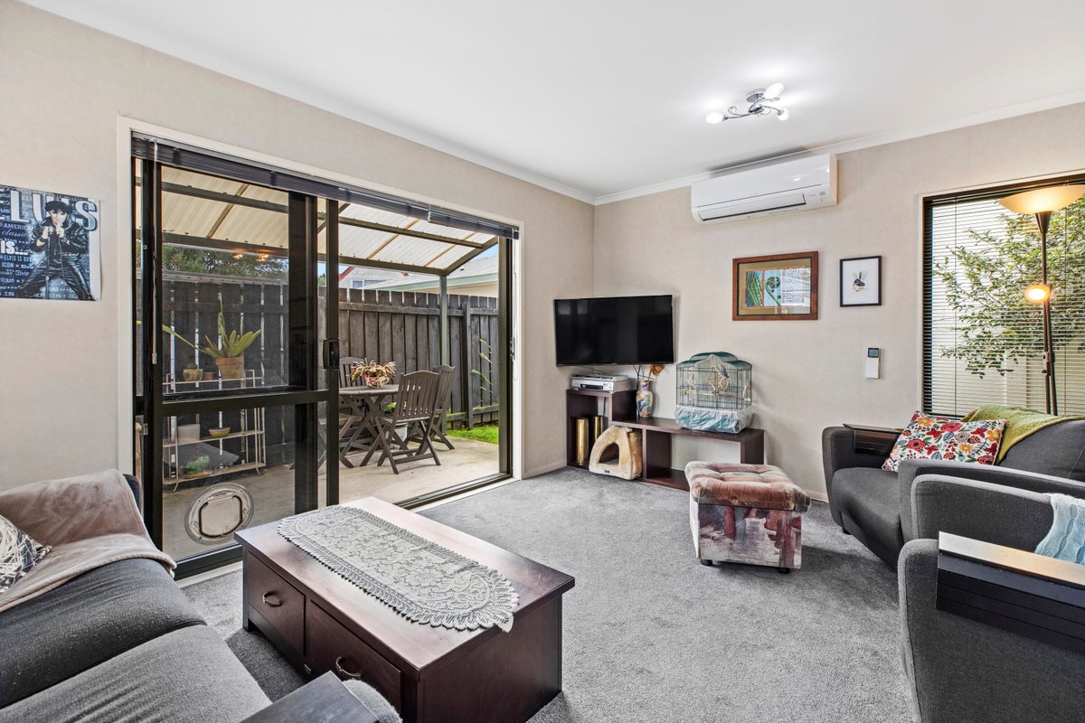 14 Oropi Road, Greerton, Tauranga - Carousel 2