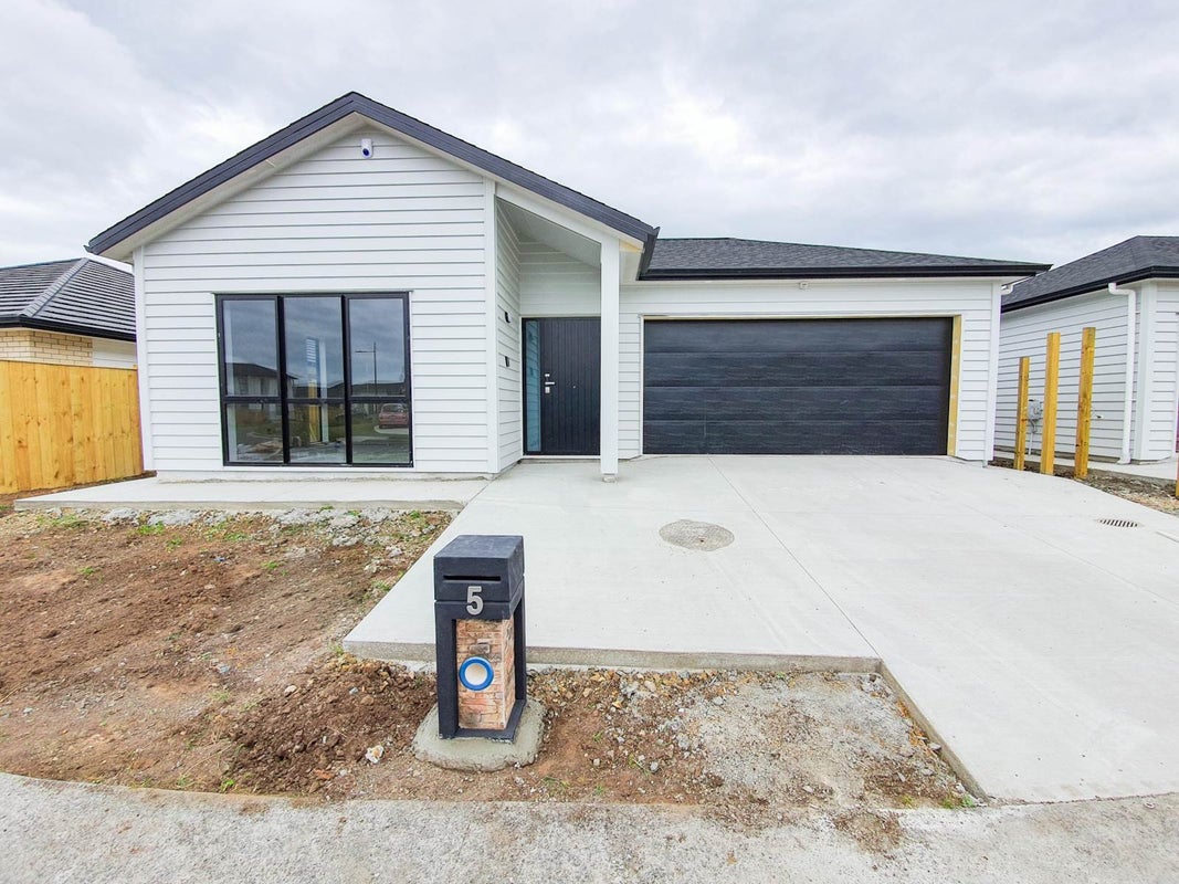 5 Sapwood CRES, Takanini, Takanini - Carousel 1