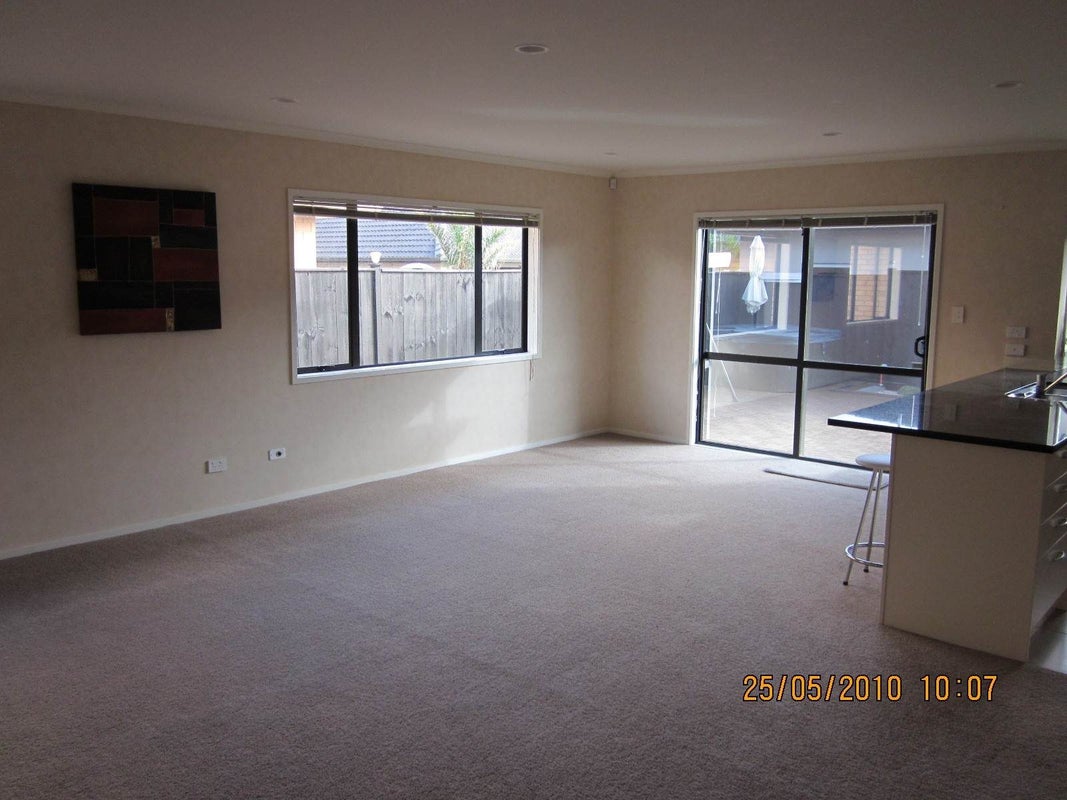 46 Salford Crescent, Flat Bush, Auckland - Carousel 2