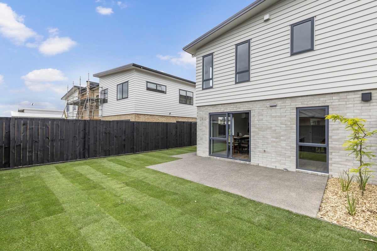 80 Maanihi Drive, Rototuna North, Hamilton - Carousel 14