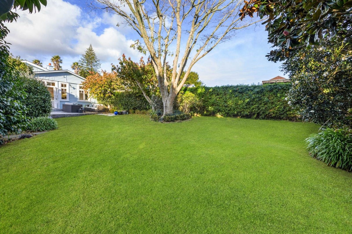 82 Quadrant Road, Onehunga, Auckland - Carousel 2