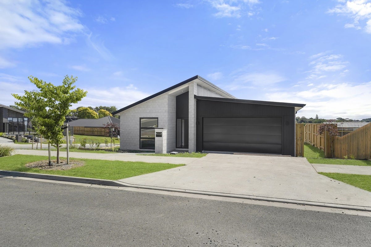 14 Celeste Terrace, Peacocke, Hamilton - Carousel 1