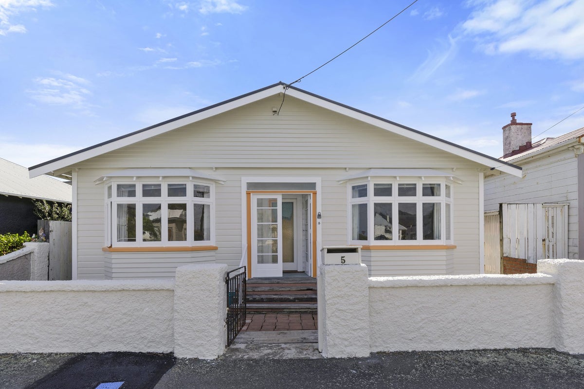 5 Oriental Street, Petone, Lower Hutt, Wellington - Carousel 1