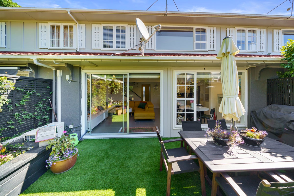 6/371 MURITAI RD, MURITAI, EASTBOURNE - Carousel 2