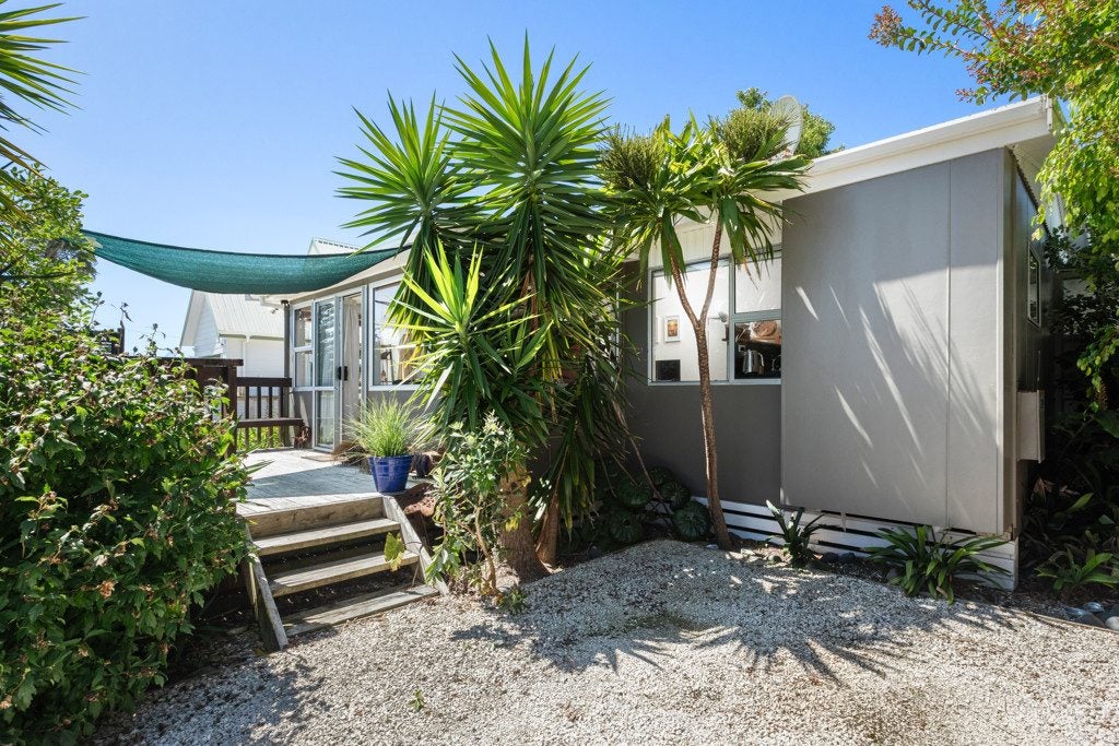 17 Tatai Road, Bowentown, Katikati - Carousel 1