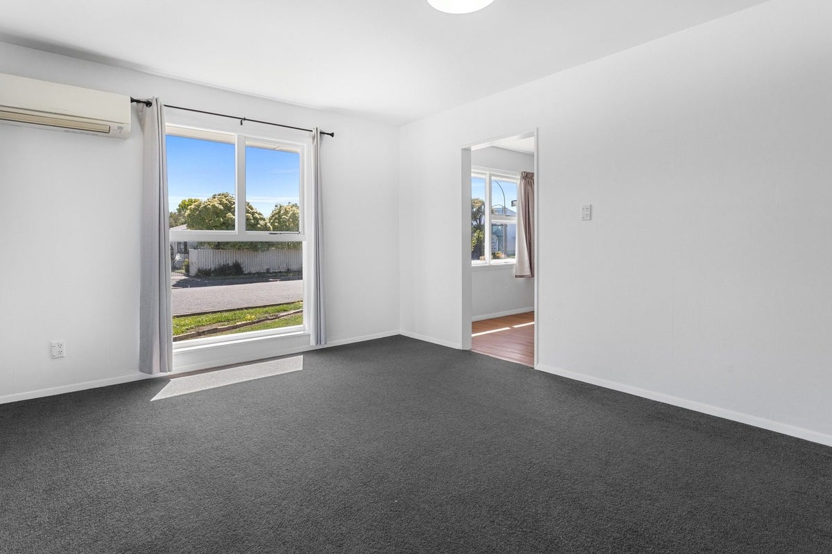 15 Balcairn Street, Halswell, Christchurch - Carousel 2