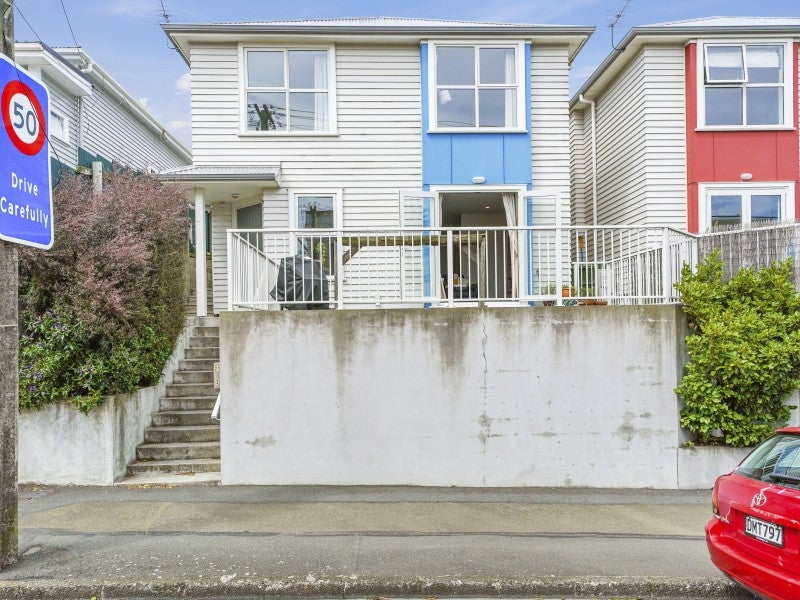 2/21 Luxford Street, Berhampore, Wellington - Carousel 1
