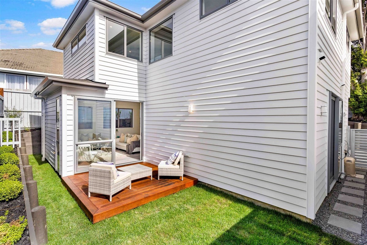 33D Roseberry Avenue, Birkenhead, Auckland - Carousel 2
