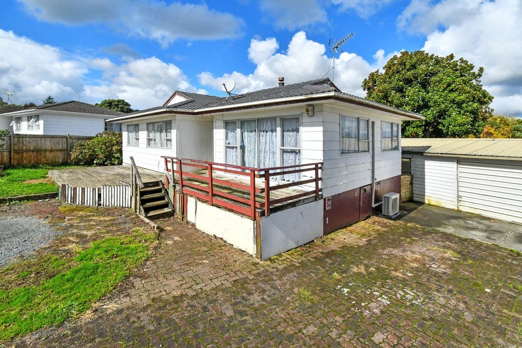 17 Fairdale Avenue, Red Hill, Papakura - Carousel 2