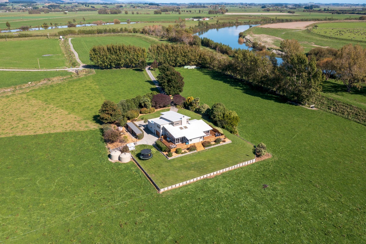144 Old Foxton Road, Shannon, Palmerston North - Carousel 35