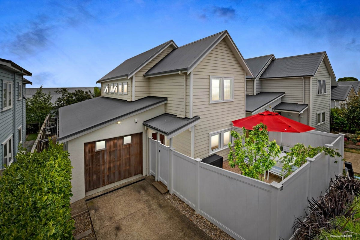 25 Cape Cod Drive, Gulf Harbour, Whangaparaoa - Carousel 1