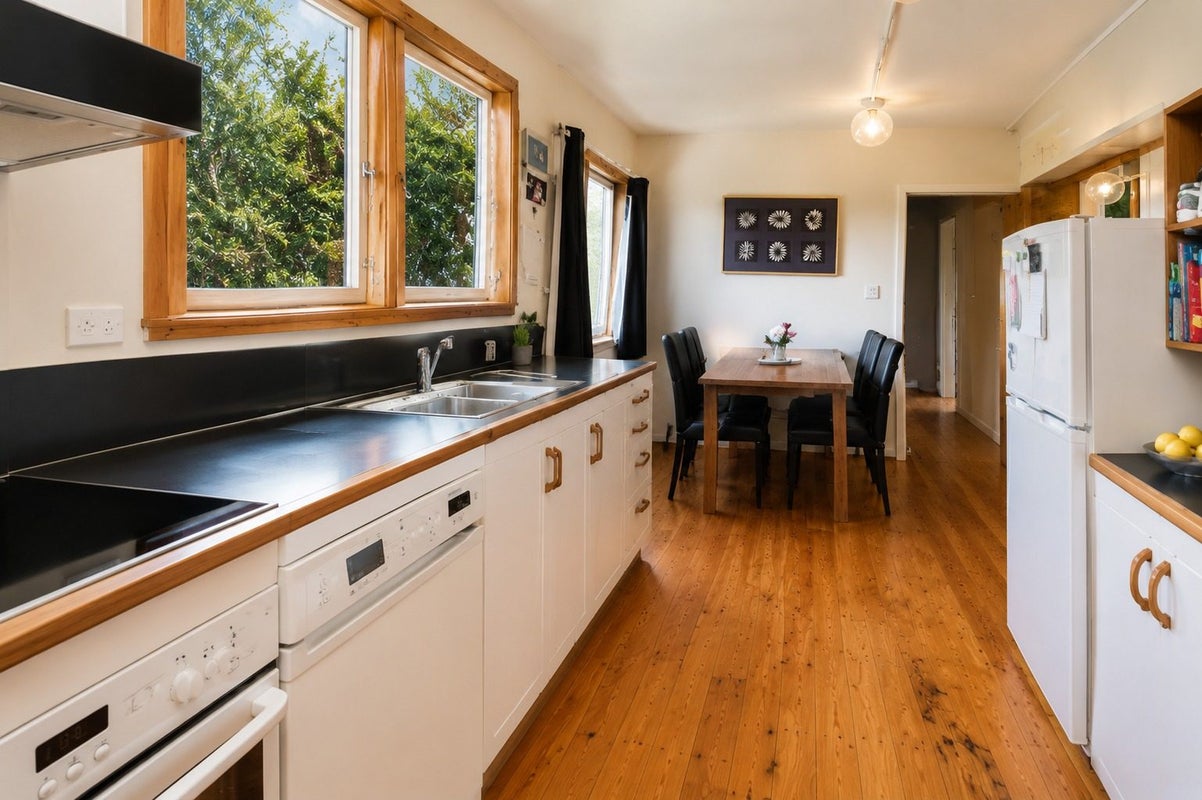 26A Hunt Crescent, Hillcrest, Rotorua - Carousel 2