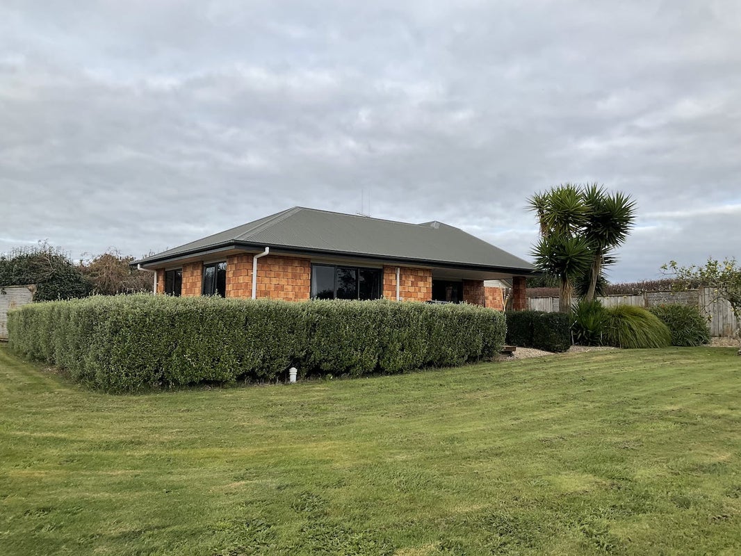 8 Bell Road, Whatawhata - Carousel 1