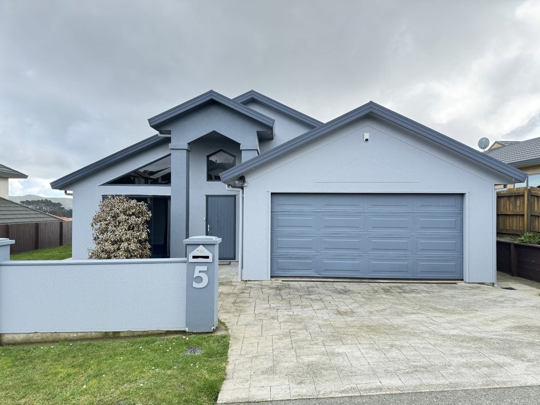 5 Pigeonwood Lane, Woodridge, Wellington - Carousel 1