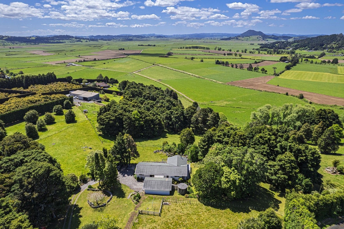 8 Old Loop Road, Whangarei - Carousel 1