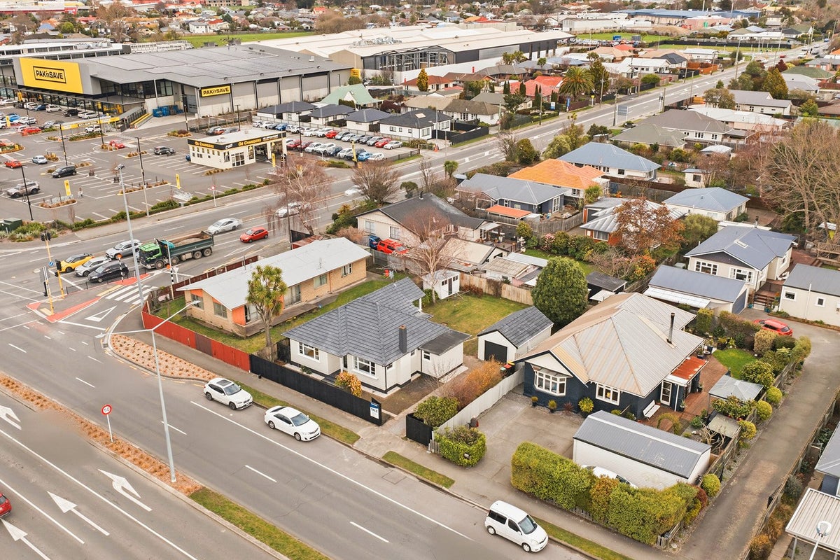 193 Main North Road, Redwood, Christchurch - Carousel 34