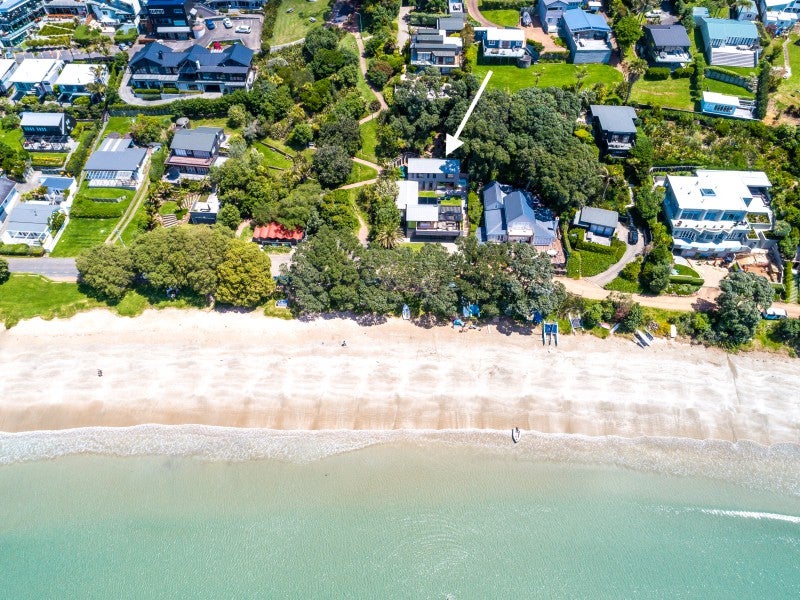 38 Beach Parade, Oneroa, Waiheke Island - Carousel 1