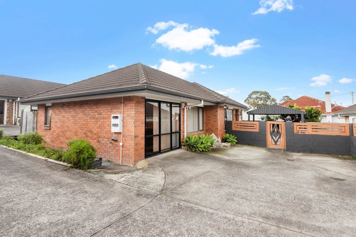 4B Beatty Avenue, Manurewa, Auckland - Carousel 1