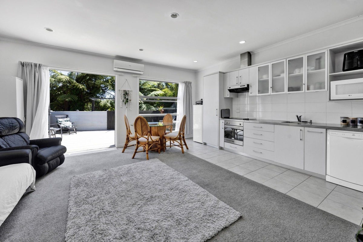 3/38 Maratahu Street, Westown, New Plymouth - Carousel 2
