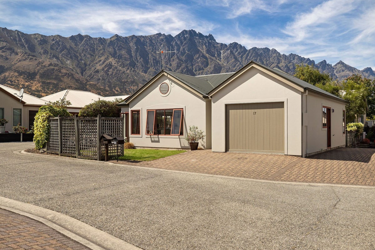17/58 DOUGLAS ST, FRANKTON, QUEENSTOWN - Carousel 1