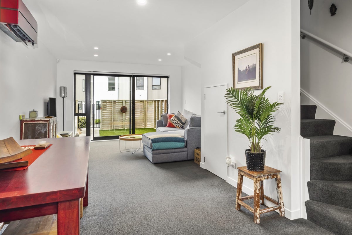69/170 Fraser Avenue, Johnsonville, Wellington - Carousel 1