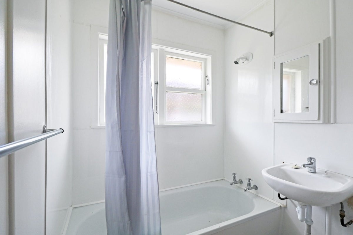 3/1032 Fergusson Drive, Clouston Park, Upper Hutt - Carousel 7