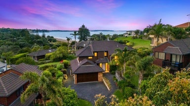 49 Waiau Street, Torbay, Auckland - Carousel 1