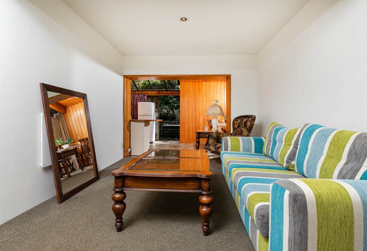 2 Sandford Street, Campbells Bay, Auckland - Carousel 19