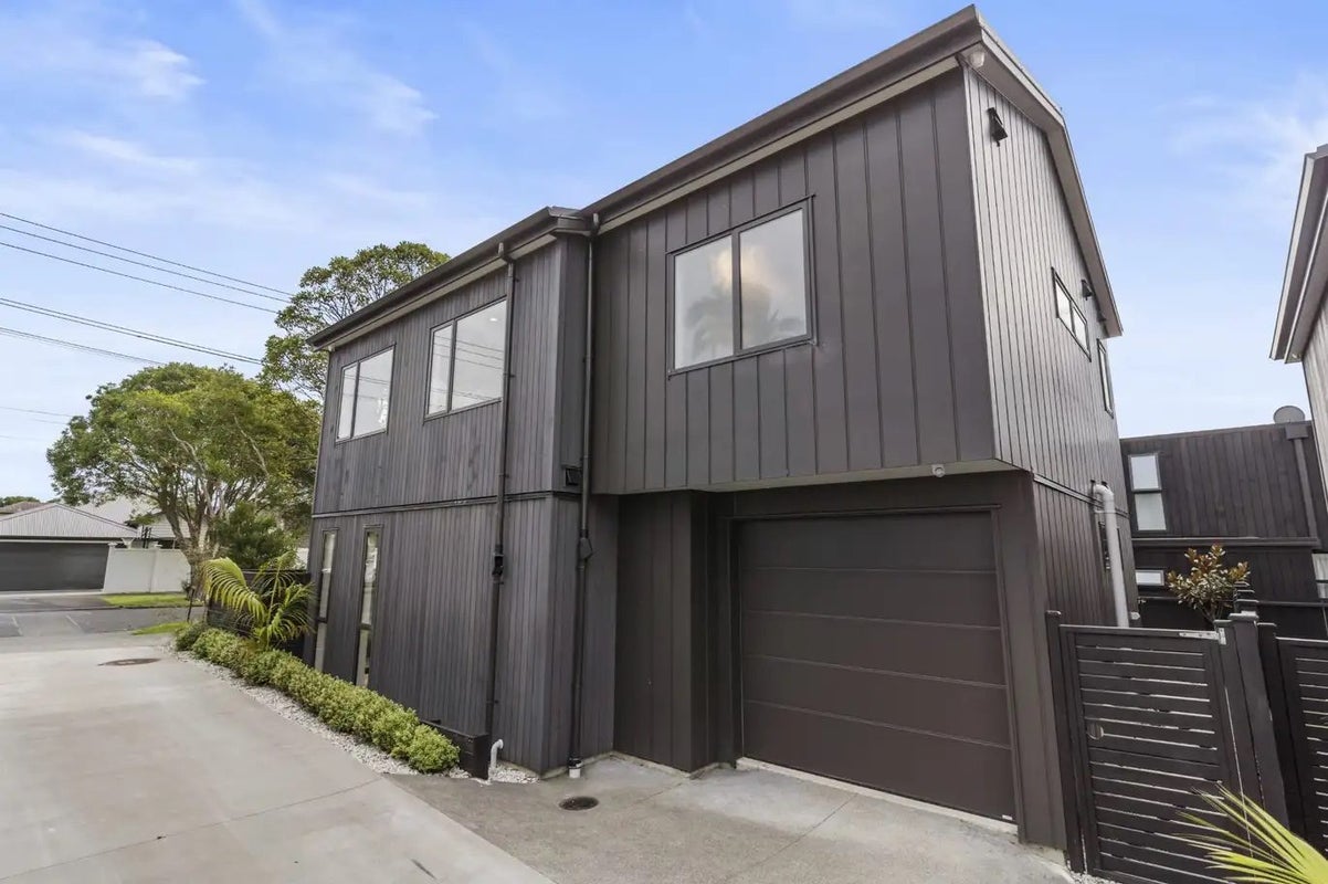 7A Walford Road, Point Chevalier, Auckland - Carousel 2