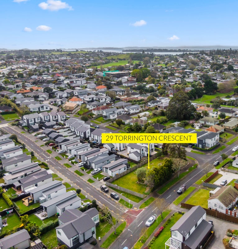 29 Torrington Crescent, Glen Innes, Auckland - Carousel 2
