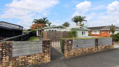 42 Wendover Road, Glendowie, Auckland - Carousel 1