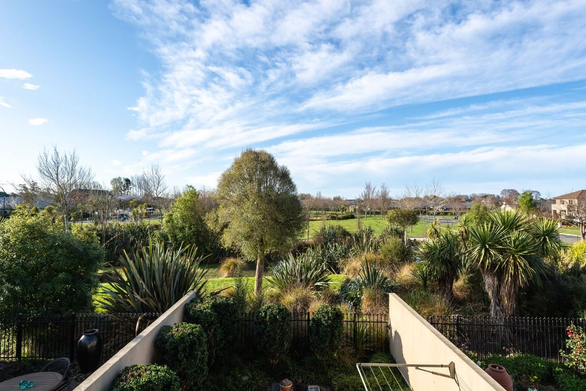20 Beechwood Drive, Northwood, Christchurch - Carousel 19