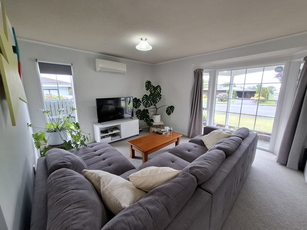 42 Branch Road, Highlands Park, New Plymouth - Carousel 2