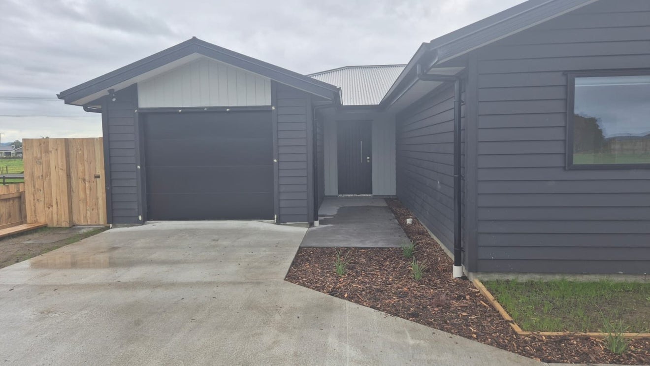 8 Allan Avenue, Makauri, Gisborne - Carousel 2
