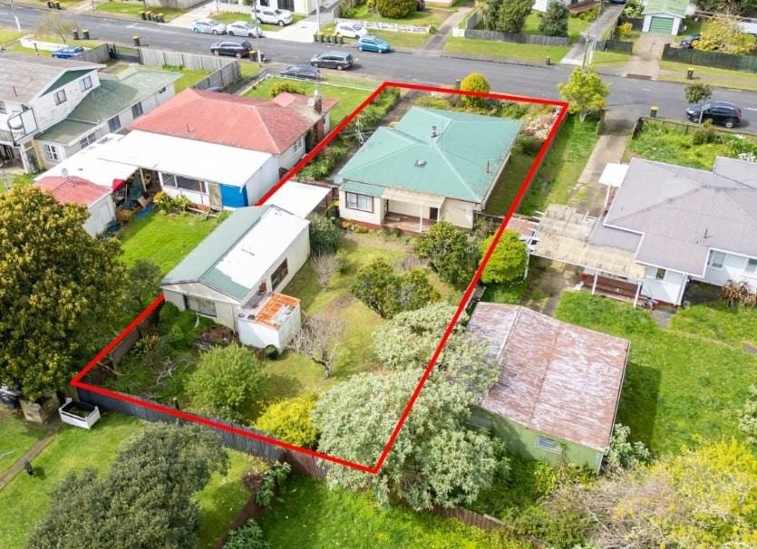 86 Puriri Road, Manurewa, Auckland - Carousel 1