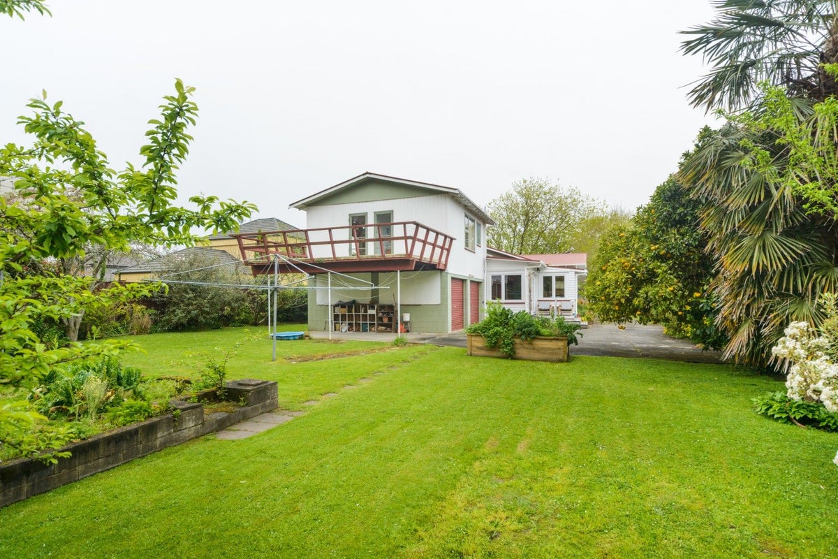 97 Marne Street, Hokowhitu, Palmerston North - Carousel 1