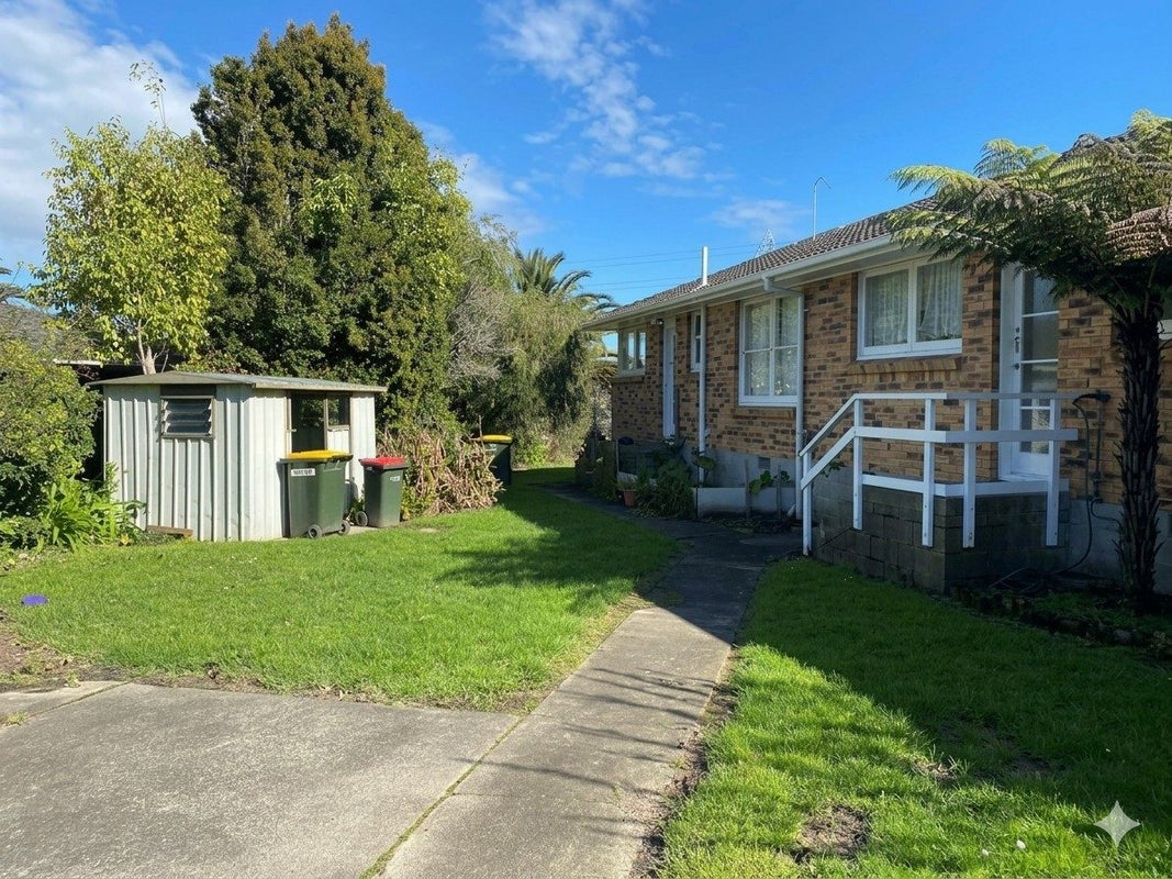 2/51 Cardiff Road, Pakuranga, Auckland - Carousel 2