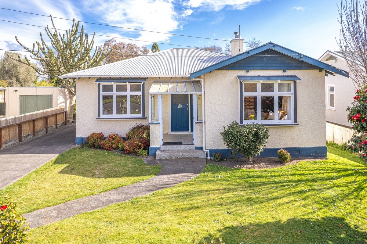 9 Mitchell Street, Aramoho, Whanganui - Carousel 1