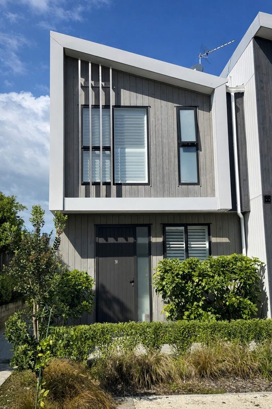 30/82 East Coast Road, Milford, Auckland - Carousel 1