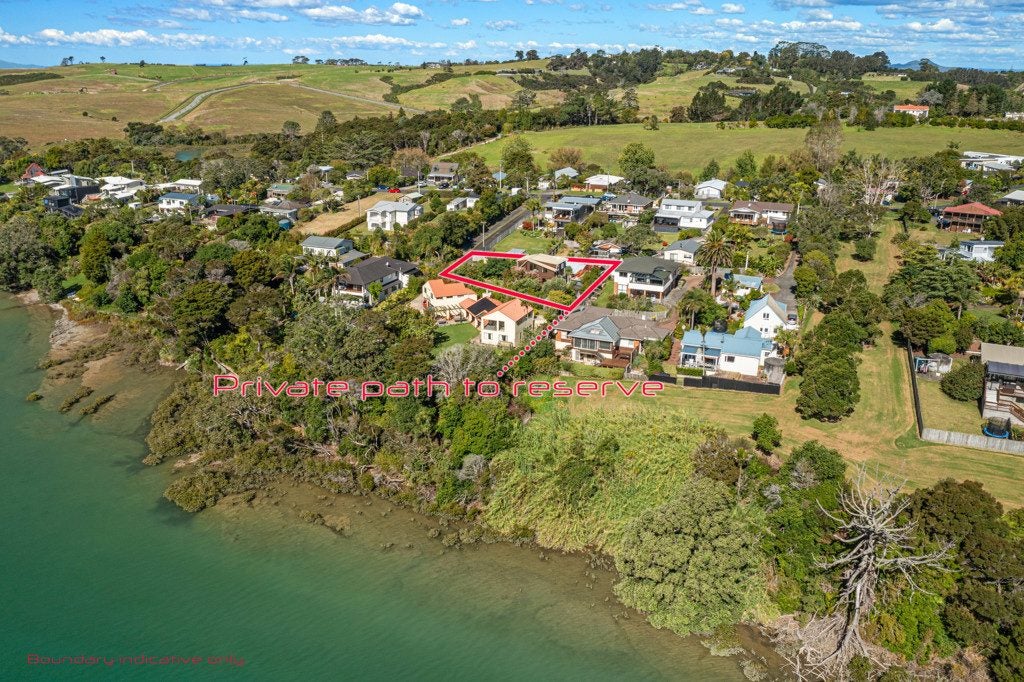 2/31 Okura River Road, Okura, Auckland - Carousel 1