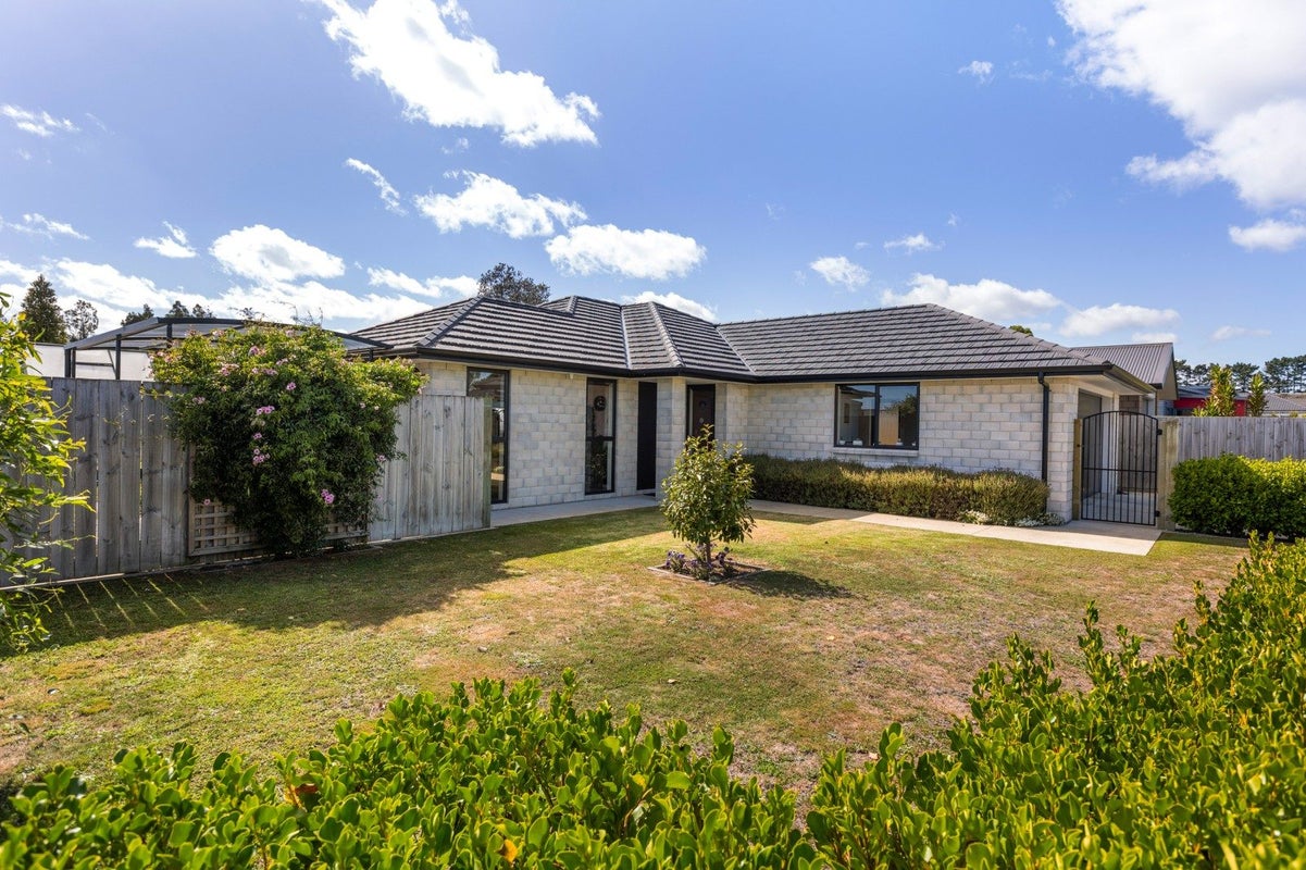 14 Tangaroa Street, Waitara, Waitara - Carousel 2