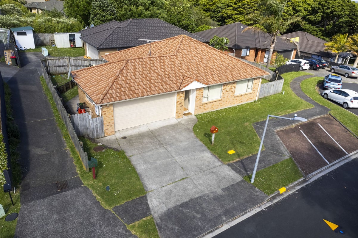 10 Richard Halse Drive, Manurewa, Auckland - Carousel 1