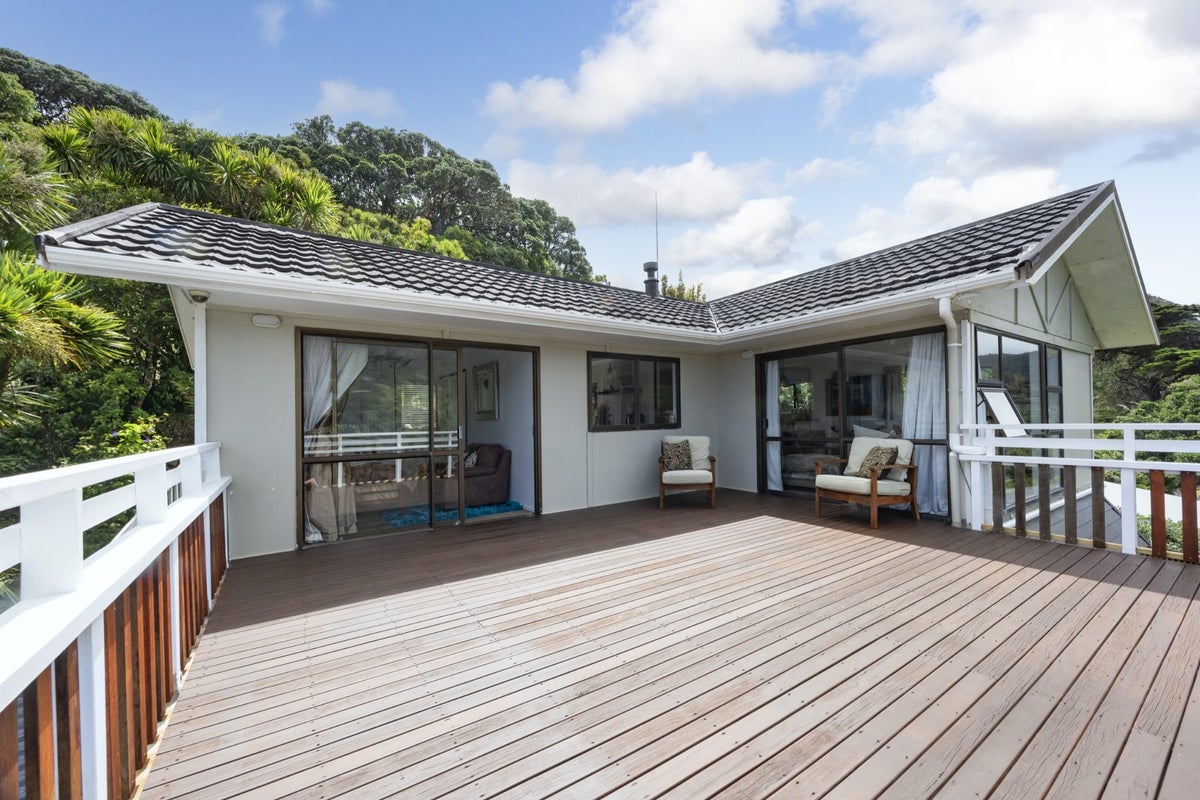 24 Seaview Road, New Lynn - Carousel 2