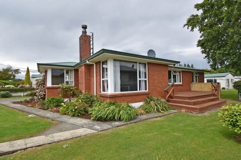 105 Main ST, Wairio, Otautau - Carousel 1