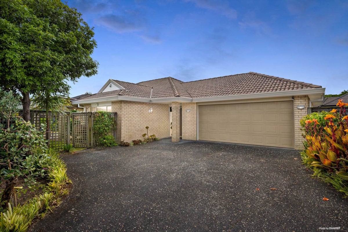 2/66 Kilkenny Drive, Dannemora, Auckland - Carousel 1
