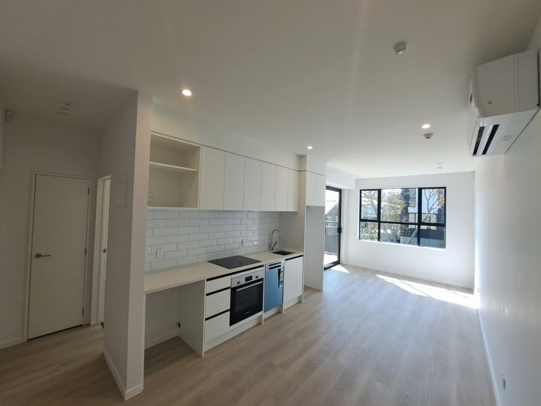 5/53 Drake Street, Howick, Auckland - Carousel 2
