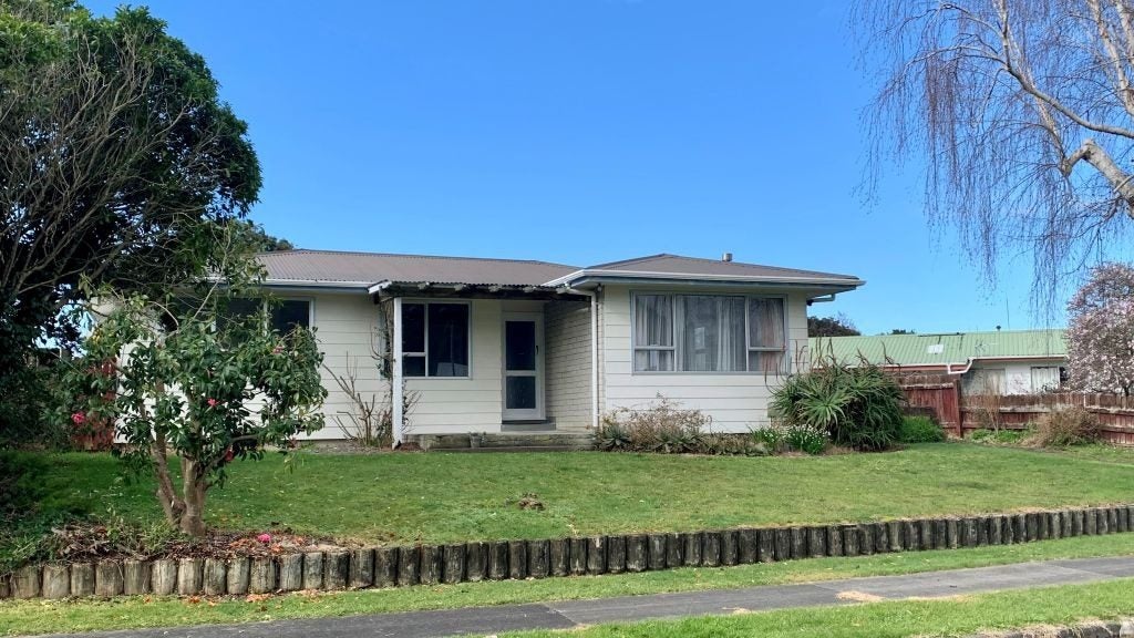 26 Willow Place, Aramoho, Whanganui - Carousel 1